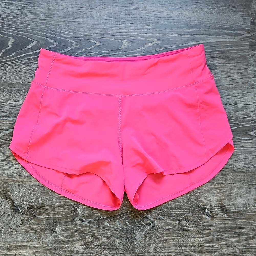 Lululemon Speed-Up Mid-Rise Short 4"